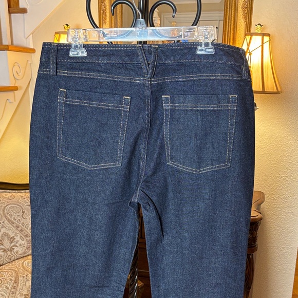 Duluth Trading Co Denim - Duluth Trading Co 💙 Women's Straight Leg Jeans - Dark Blue Sz 10